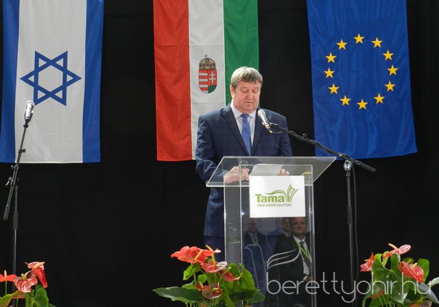 Tama raktárcsarnok átadó ünnepség 29